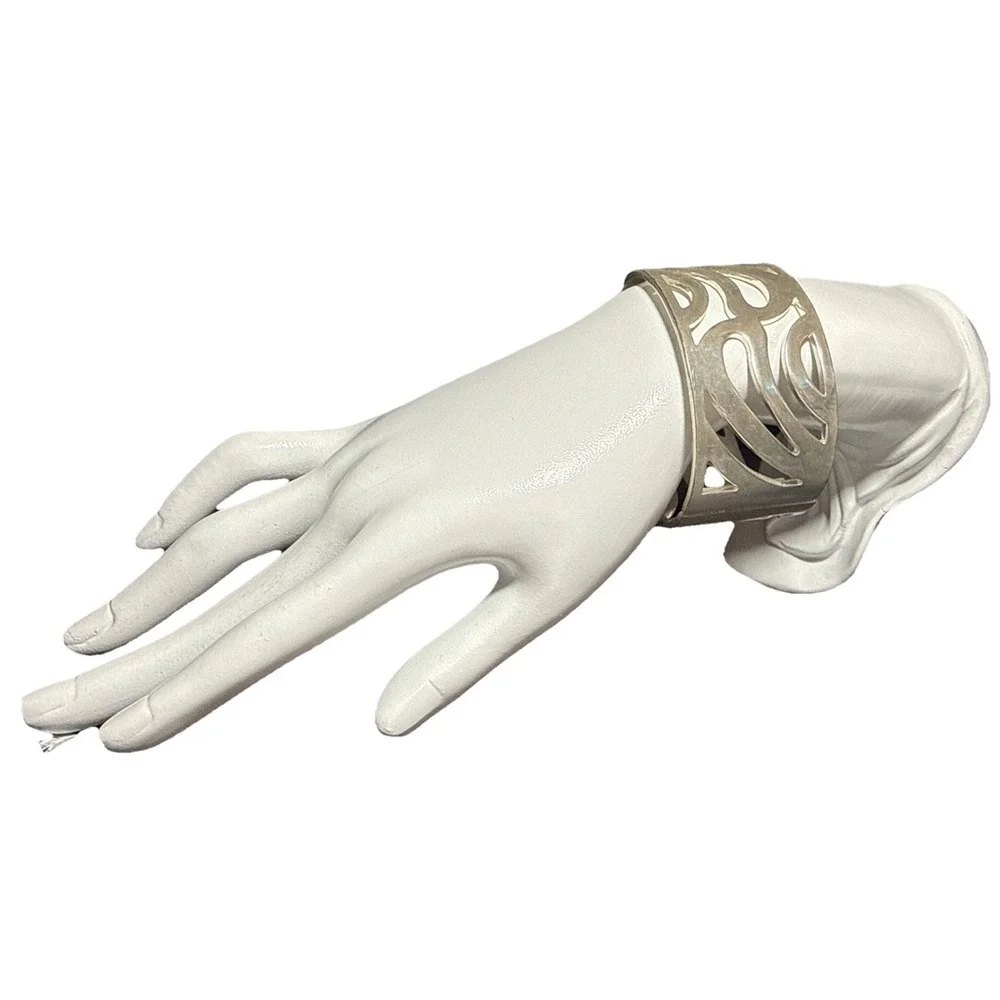 Vintage Silver Tone Cuff Bracelet Cutouts Hinge Closure J22